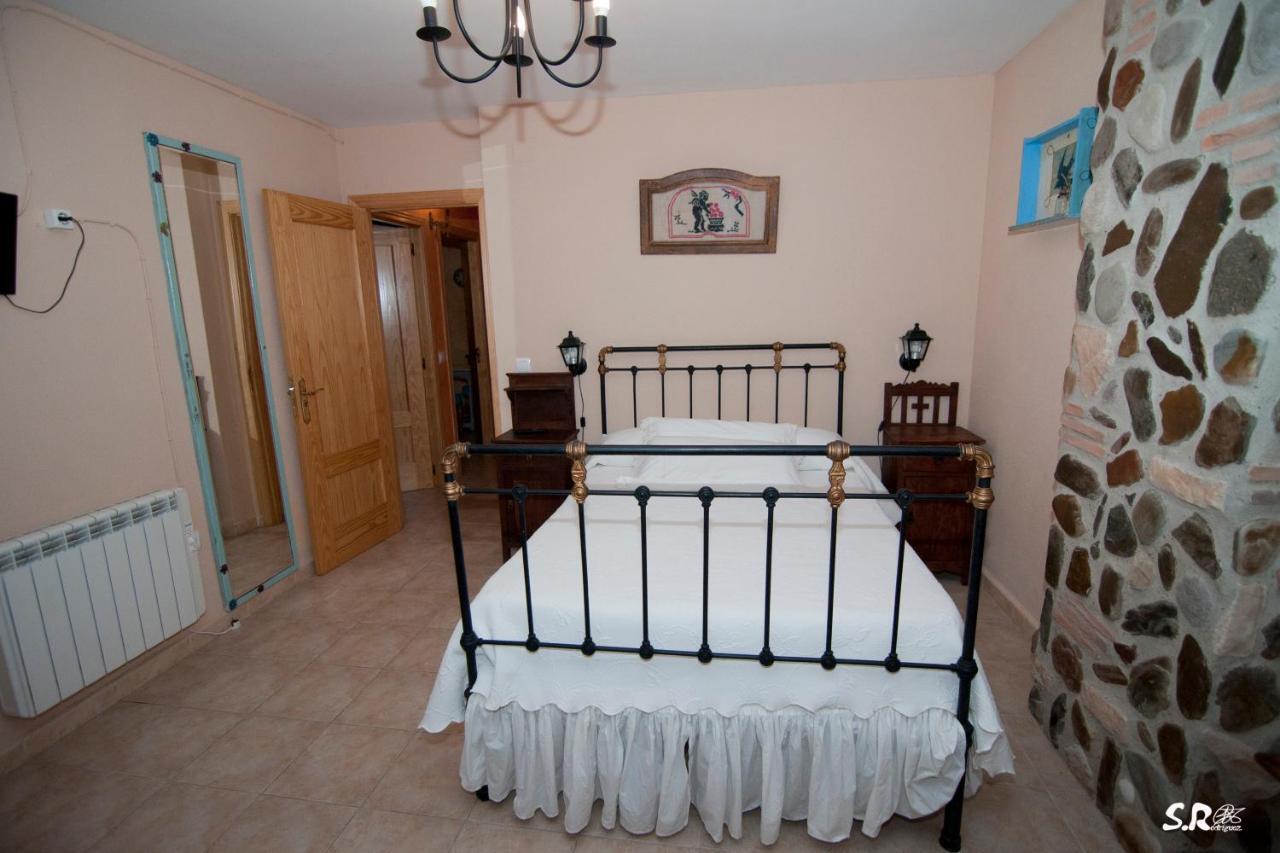Casa Rural Abuela Maxi Ríolobos Esterno foto